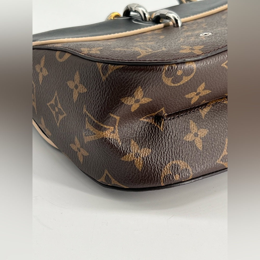 Louis Vuitton Chain PM in Noir Black Monogram Canvas Shoulder Bag