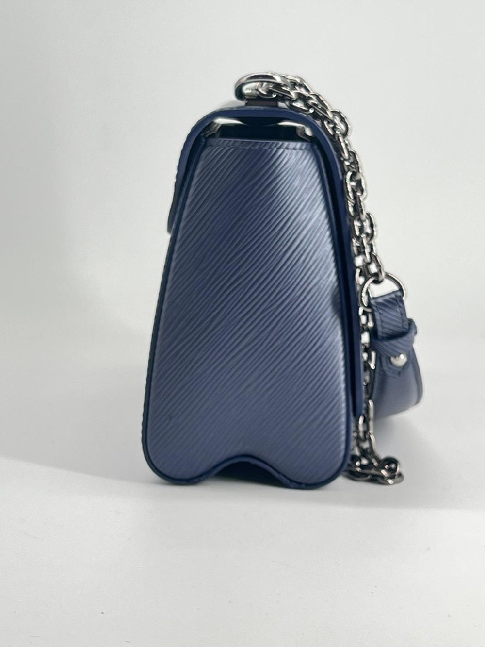 Louis Vuitton Epi Twist MM Blue Shoulder Bag Silver Hardware