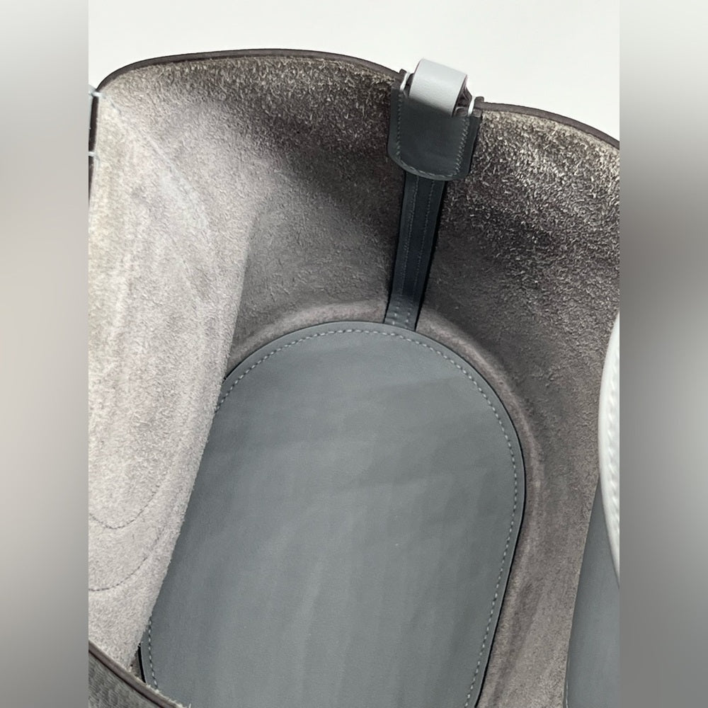 Hermès In-the-Loop 18 Gris Pantin with Palladium HW Handbag 2025