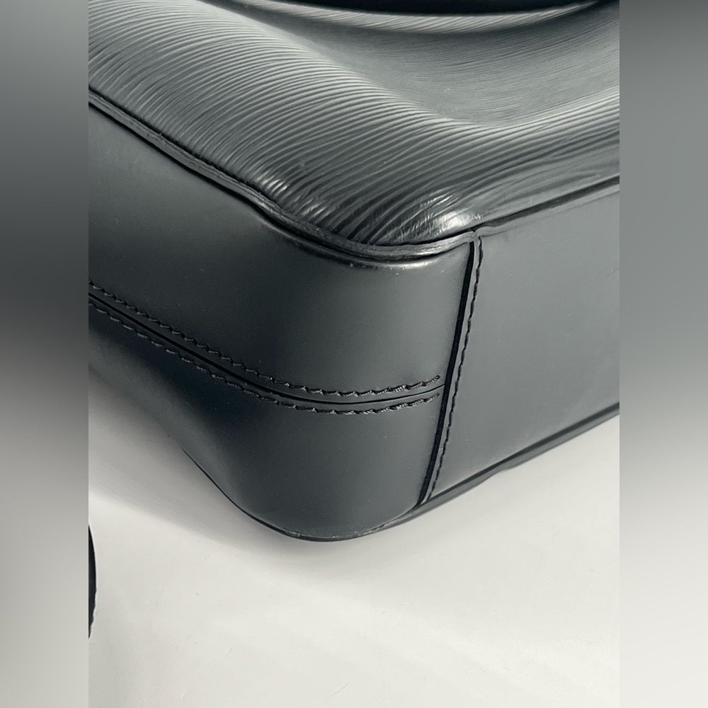 LOUIS VUITTON Porte-Documents Black Epi Leather Bag