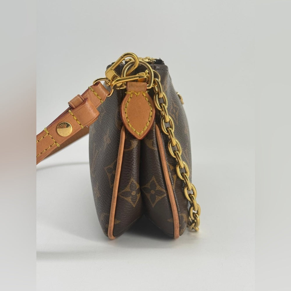 LOUIS VUITTON Liv Monogram Pochette Shoulder bag