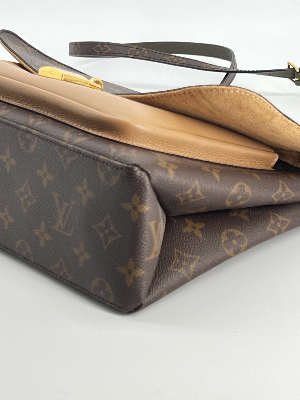 Louis Vuitton Marignan Monogram Leather Handbag