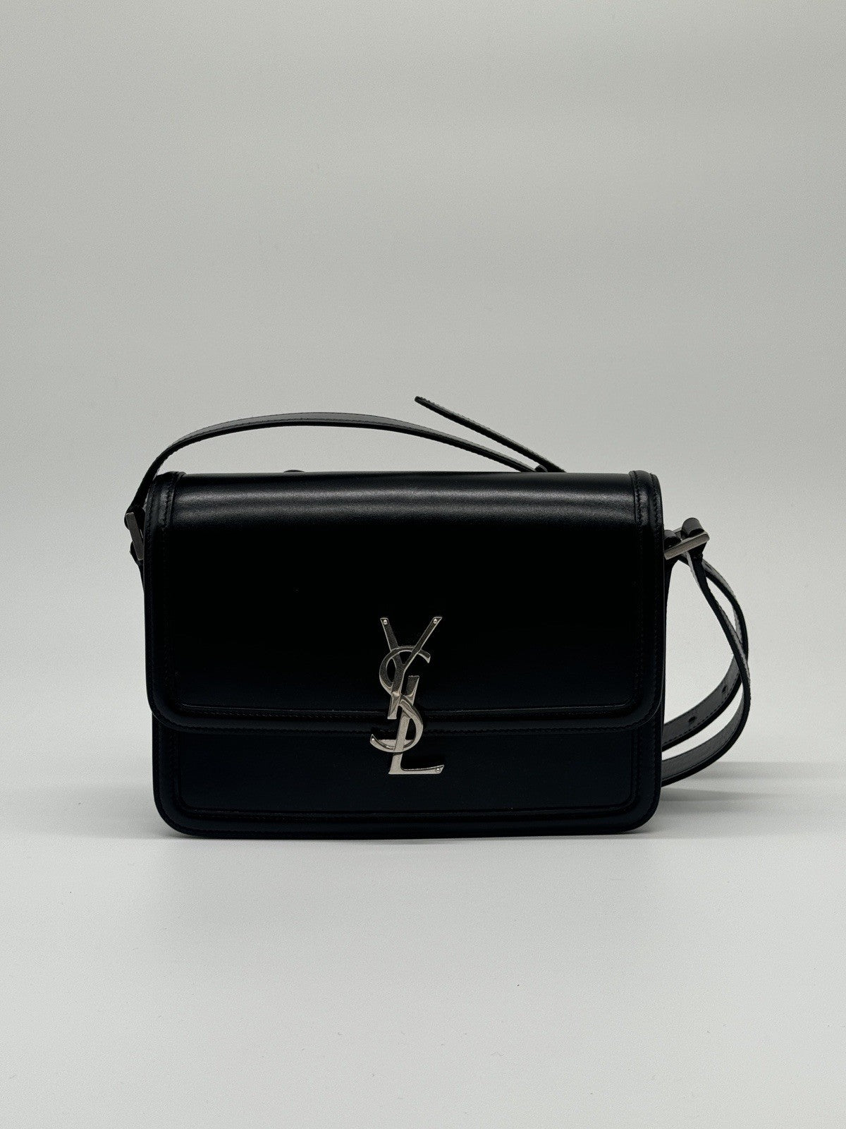 Saint Laurent Solferino  Medium Black Leather Shoulder Bag 2023 — view 1