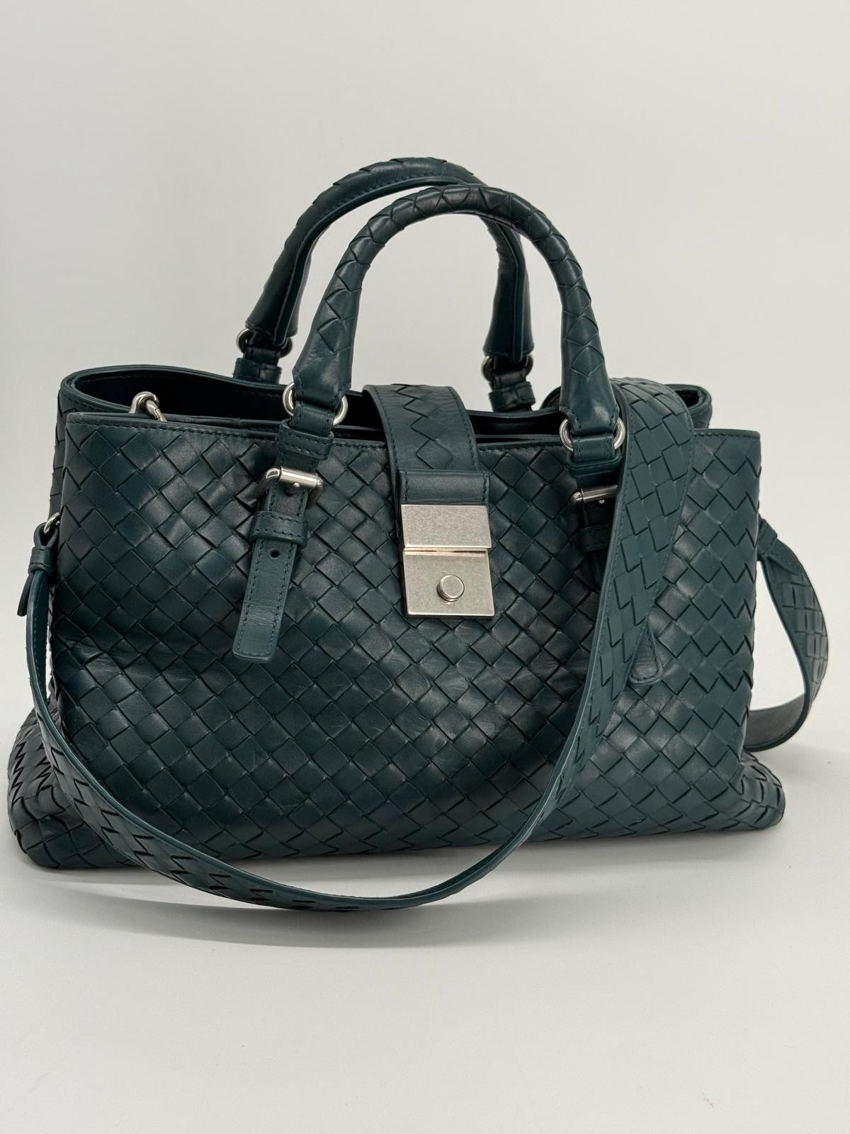 Bottega Veneta Roma Bag Intrecciato Nappa Small Shoulder Bag Green — view 1