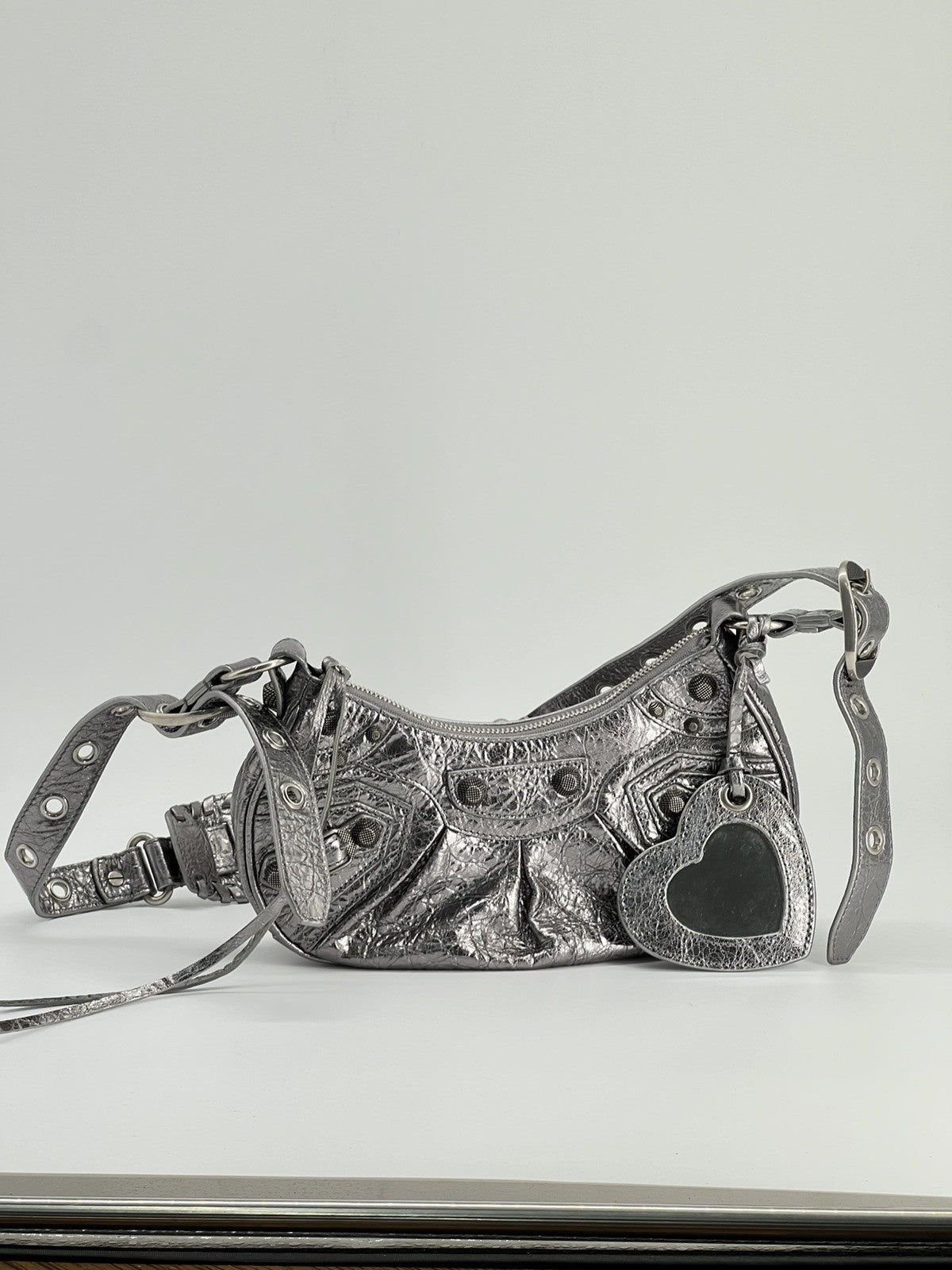 Balenciaga Le Cagole  Silver Leather Shoulder bag P235399670 — view 1