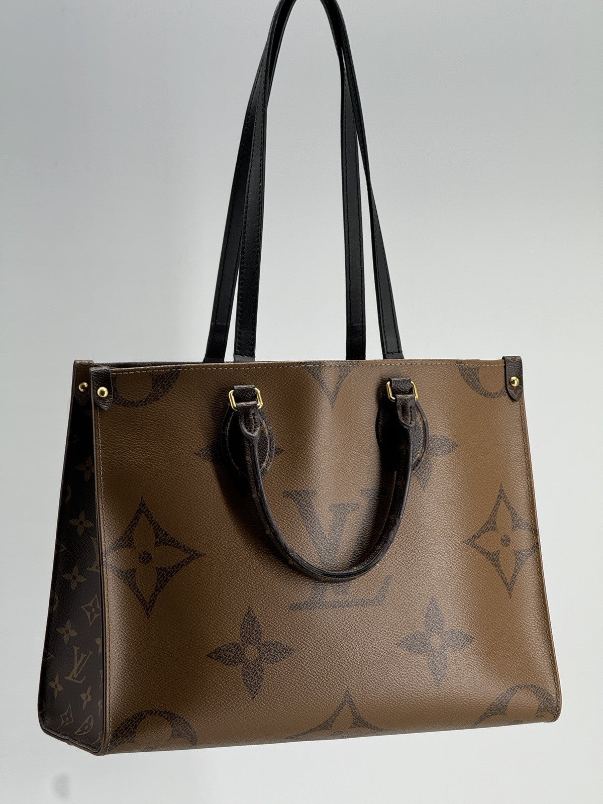 Louis Vuitton On The Go Tote MM Brown Monogram Reverse Leather Shoulder Bag — view 4