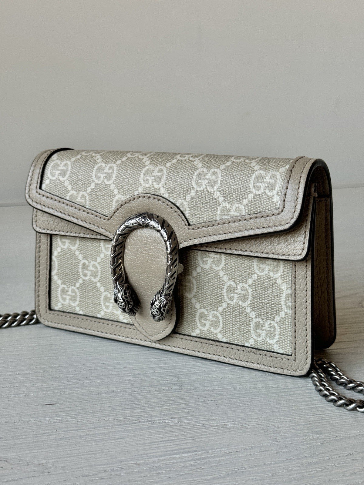 Gucci Supreme Dionysus Super Mini Shoulder Bag Beige — view 4