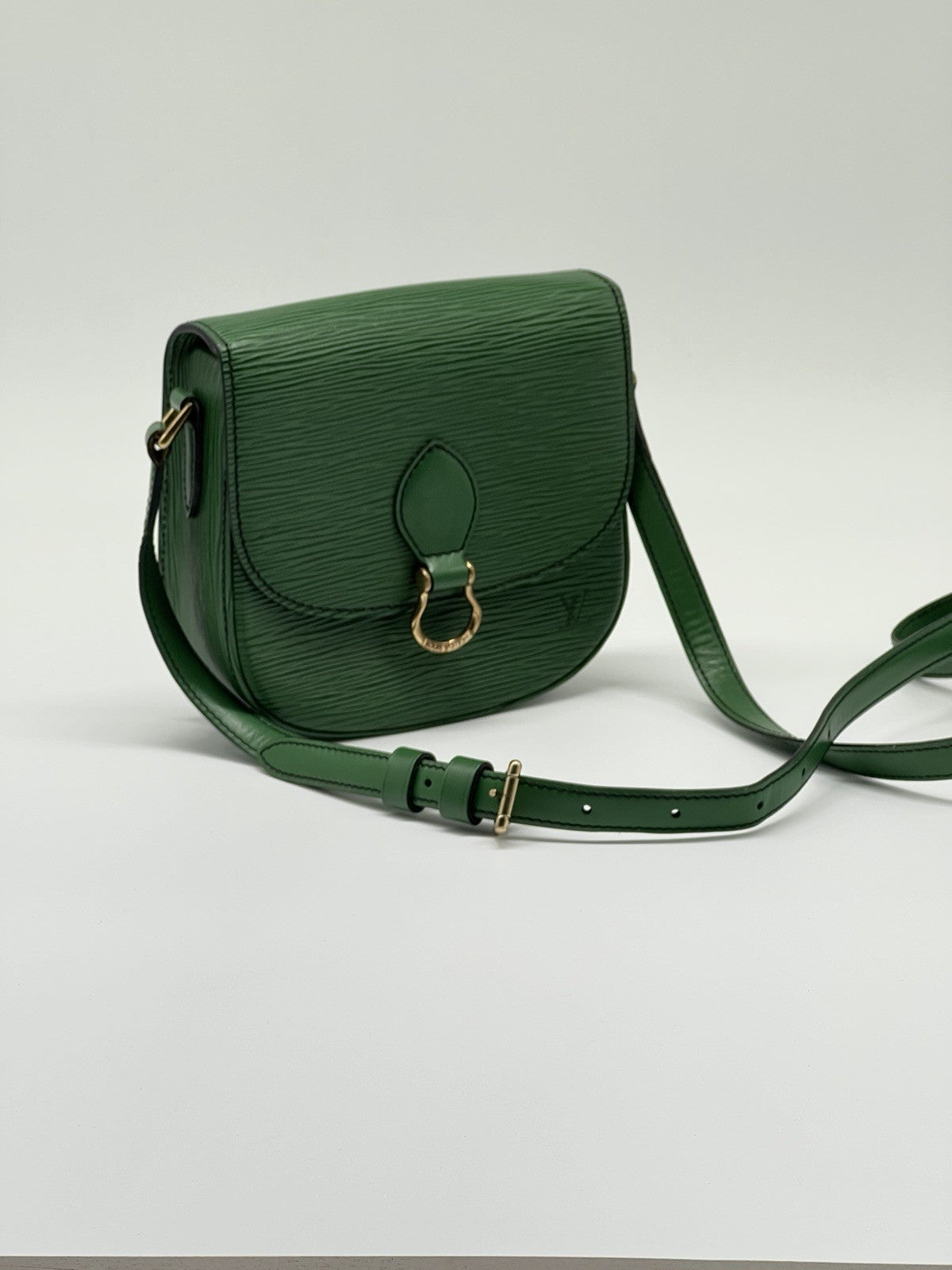 Louis Vuitton Epi Saint Cloud PM Vintage Green Shoulder Bag — view 2