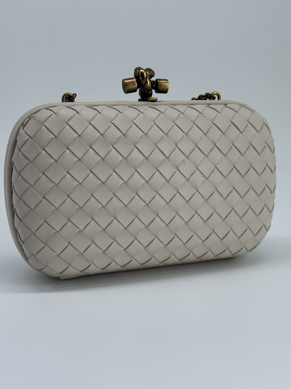 Bottega Veneta Knot Intrecciato White Leather Clutch with Gold Chain — view 2